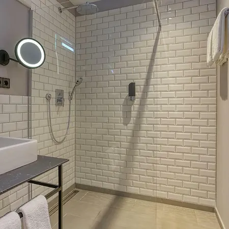 Centro Stern City, Trademark Collection By Wyndham 酒店 3*