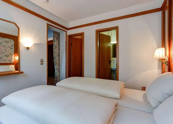 Centro Stern City, Trademark Collection By Wyndham 3* Ульм