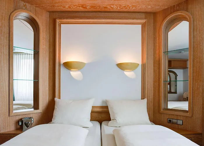 Centro Stern City, Trademark Collection By Wyndham Ульм